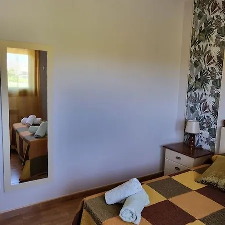 A Xanina, A 160 M Playa De Canelas Semesterbostad