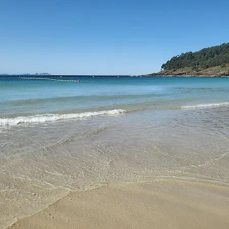A Xanina, A 160 M Playa De Canelas Semesterbostad