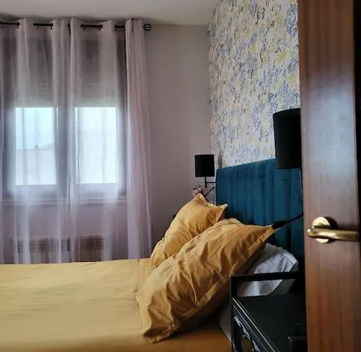 Casa de Férias A Xanina, A 160 M Playa De Canelas