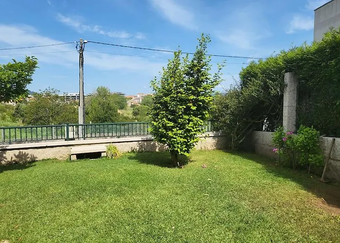 Casa de Férias A Xanina, A 160 M Playa De Canelas